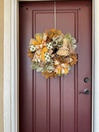 Fall Scarecrow Wreath Front Door, Fall Scarecrow Gnome Wreath, Autumn Door Decor, Colorful Wreath with Large Bow, Welcome Front Porch Decor