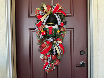 Christmas Nutcracker Swag Door Wreath, Traditional Holiday Evergreen Swag Wreath, Black White Plaid Wreath, Red Green Nutcracker Gnome Swag